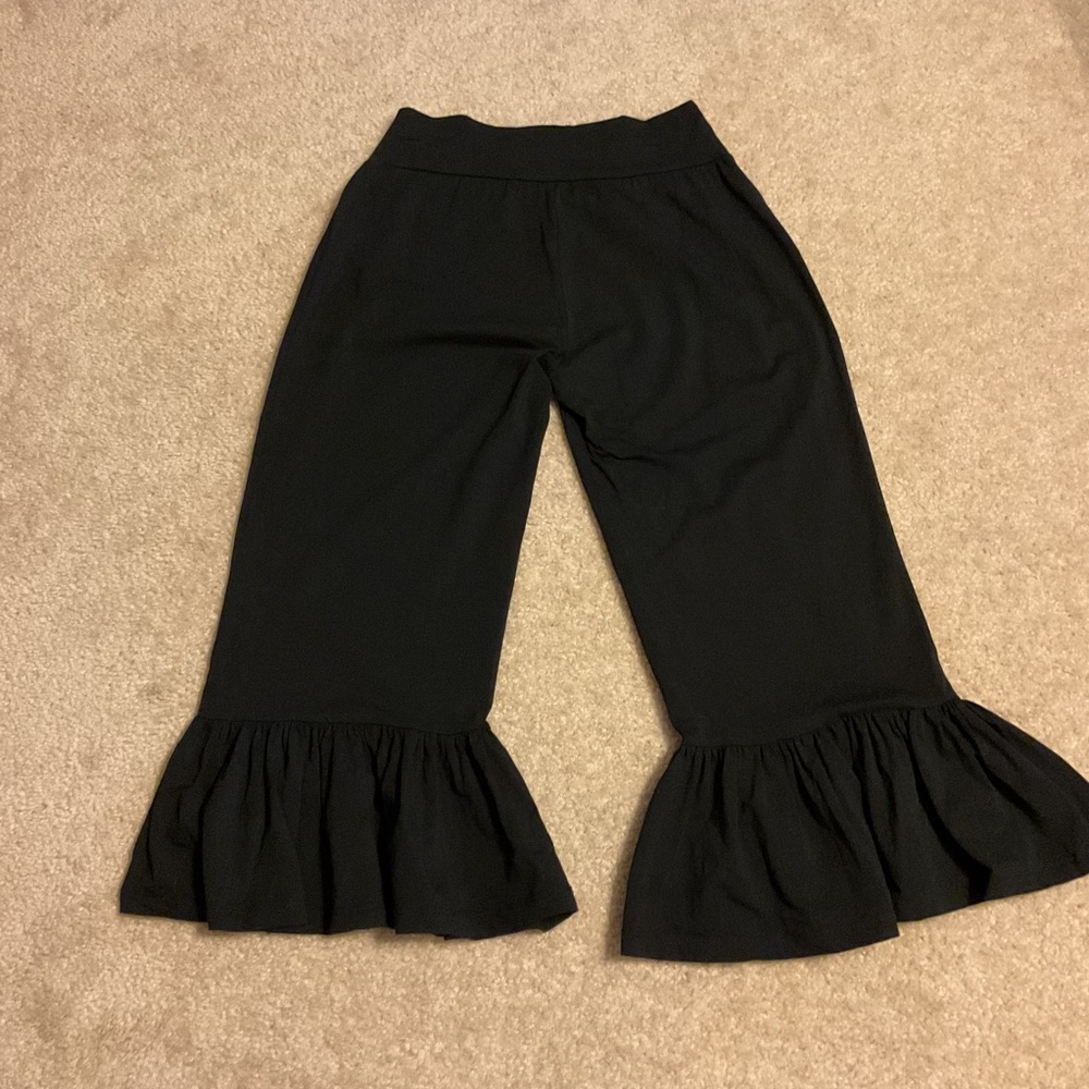 Matilda Jane Big Ruffle Wide Leg Cropped Pull On Black Stretch Pants Women’s M - Picture 12 of 12